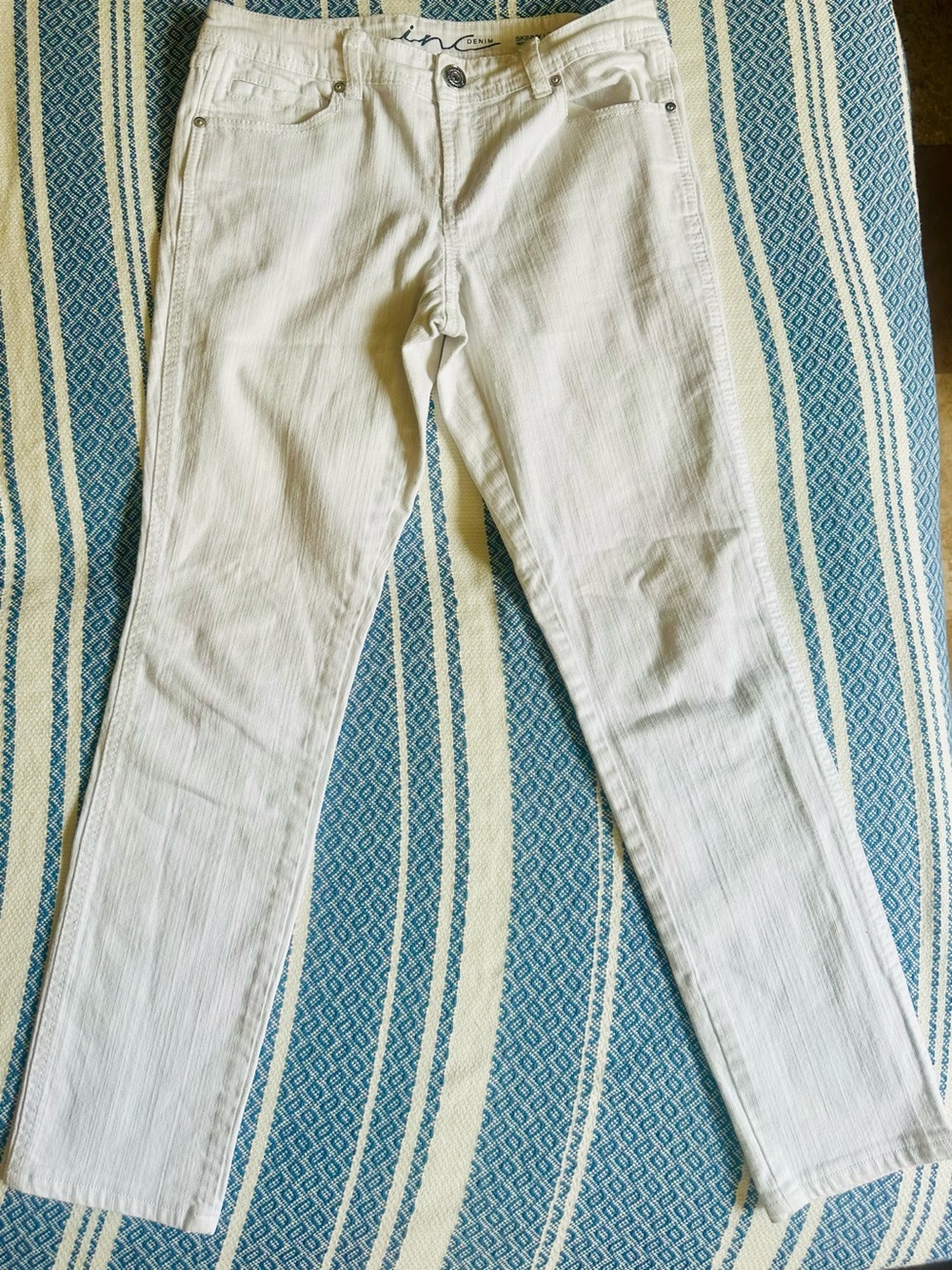 INC International Concepts Women's Skinny Jeans in White